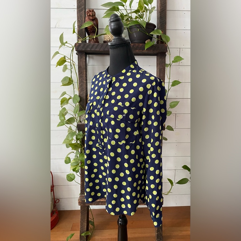 Gap: Blue Button Down Shirt with Green and White Polka Dots - Picture 16 of 17